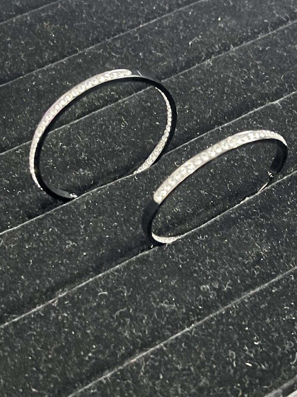 9SQ Stainless Steel Black Hoop Earrings Crystal Accent Textured 1.5” Silver Tone